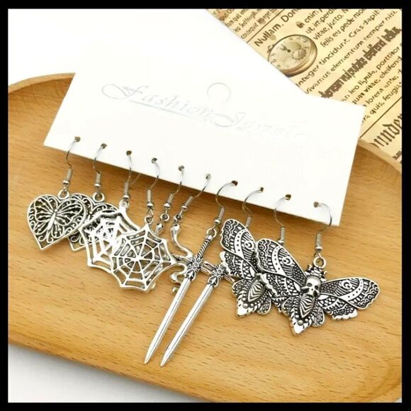 Goth heart skull butterfly spiderweb snake sword dagger earrings bundle - Picture 1 of 3